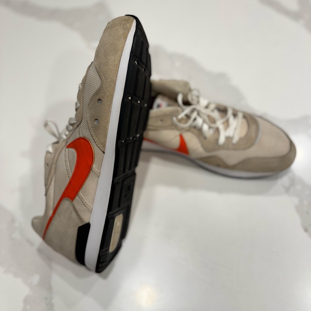 Nike Cream and Red Athletic Shoes - Picture 5 of 7